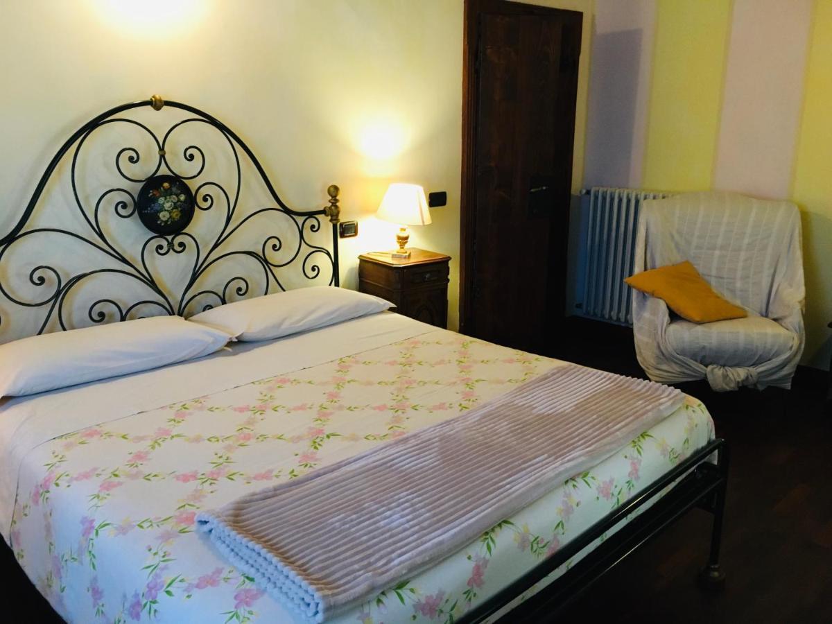 B&B Ai Tre Confini Monzambano Extérieur photo