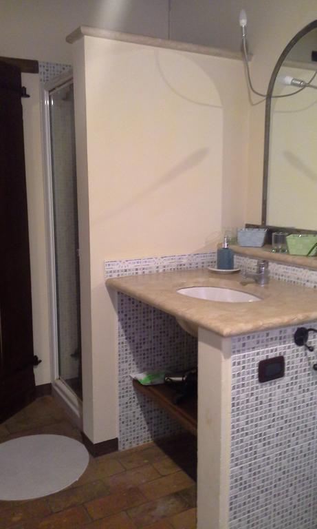 B&B Ai Tre Confini Monzambano Extérieur photo