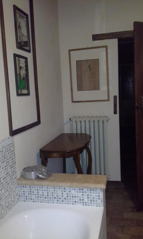 B&B Ai Tre Confini Monzambano Extérieur photo
