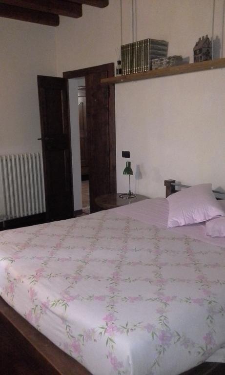 B&B Ai Tre Confini Monzambano Extérieur photo