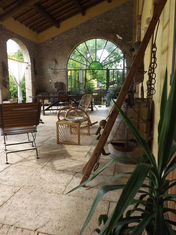 B&B Ai Tre Confini Monzambano Extérieur photo