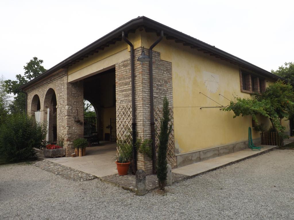 B&B Ai Tre Confini Monzambano Extérieur photo