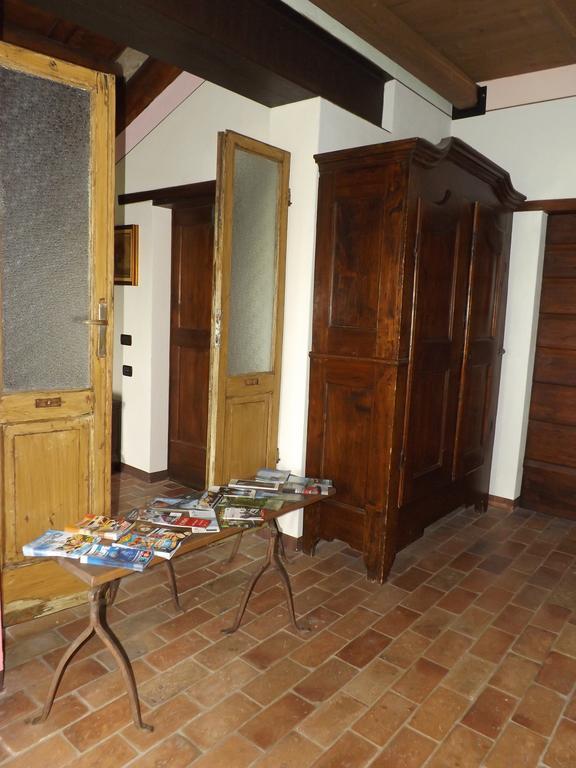 B&B Ai Tre Confini Monzambano Extérieur photo