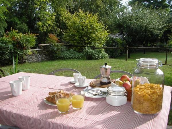 B&B Ai Tre Confini Monzambano Extérieur photo