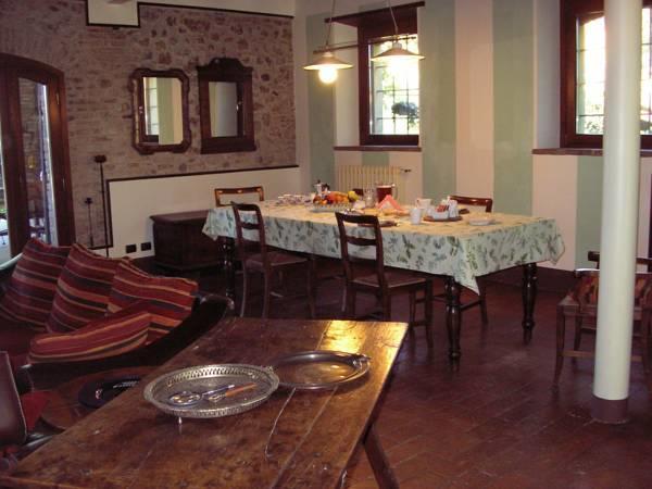 B&B Ai Tre Confini Monzambano Extérieur photo